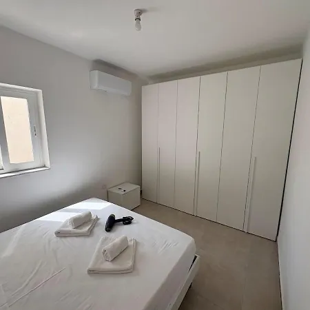 Flat - 4 Min Walk To The Seafront - Fully Ac Gzira
